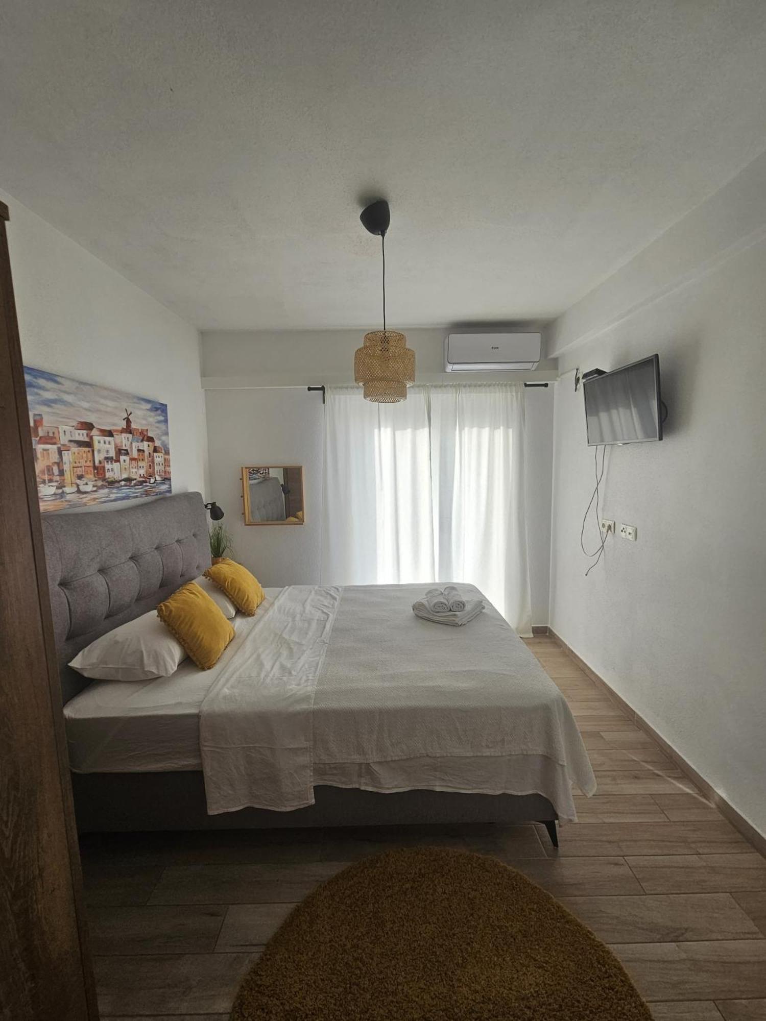 Apartment Tina Трогир Екстериор снимка