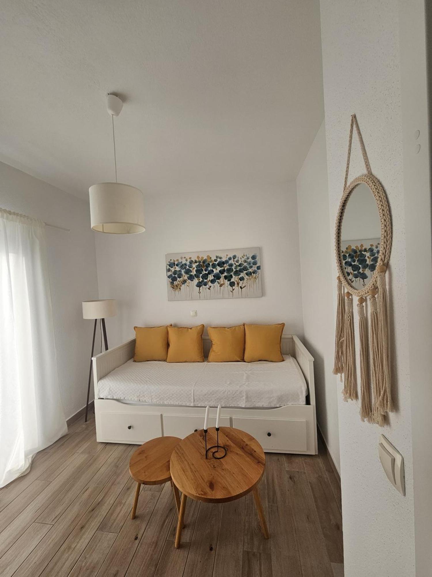 Apartment Tina Трогир Екстериор снимка
